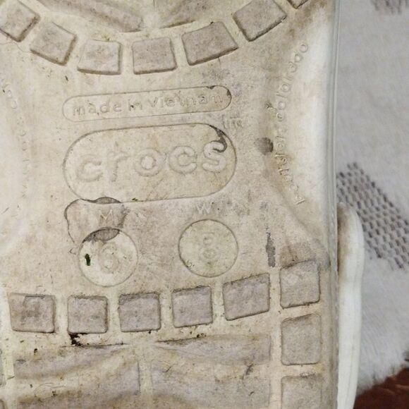 Crocs - Picture 4 of 5